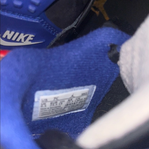 RARE* JORDAN RETRO SIZE:7C - Picture 4 of 5
